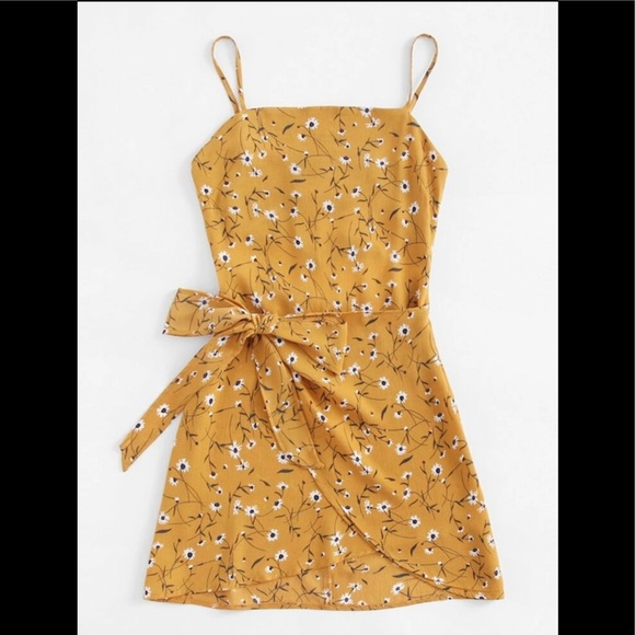 Dress - Picture 2 of 2